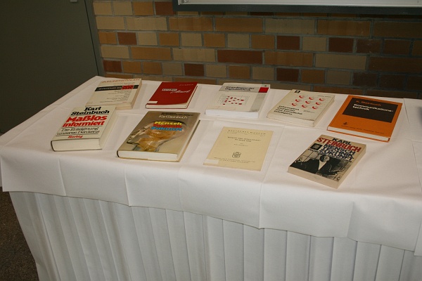 IMG_1876.JPG - Auswahl an Büchern von Karl Steinbuch