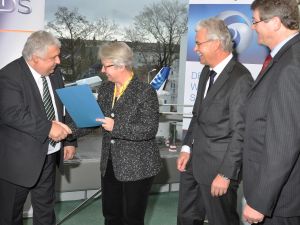 Prof. Becker und Bundesforschungsministerin Schavan
